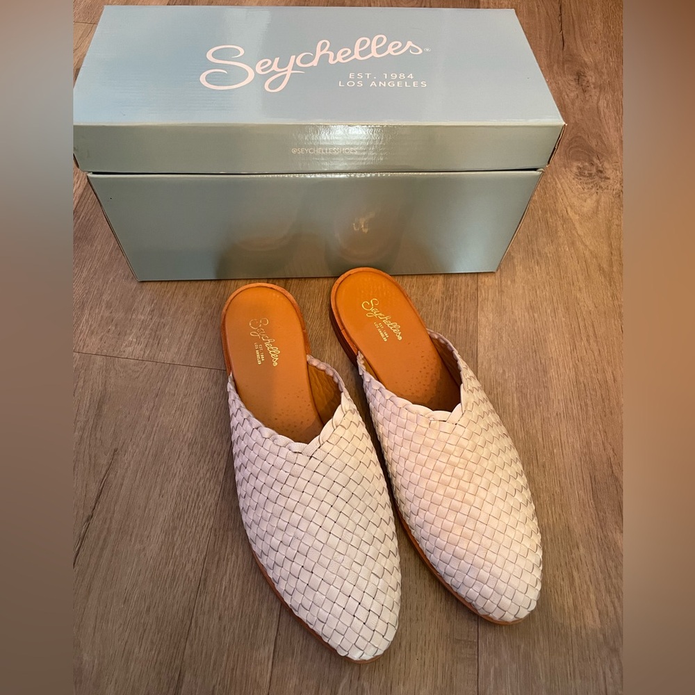 Seychelles leather flat mules sz 8